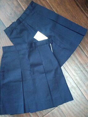 Becky Thatcher Girl's Size 6 Lot of 2 Navy Blue Pleated Solid Skorts NEW!